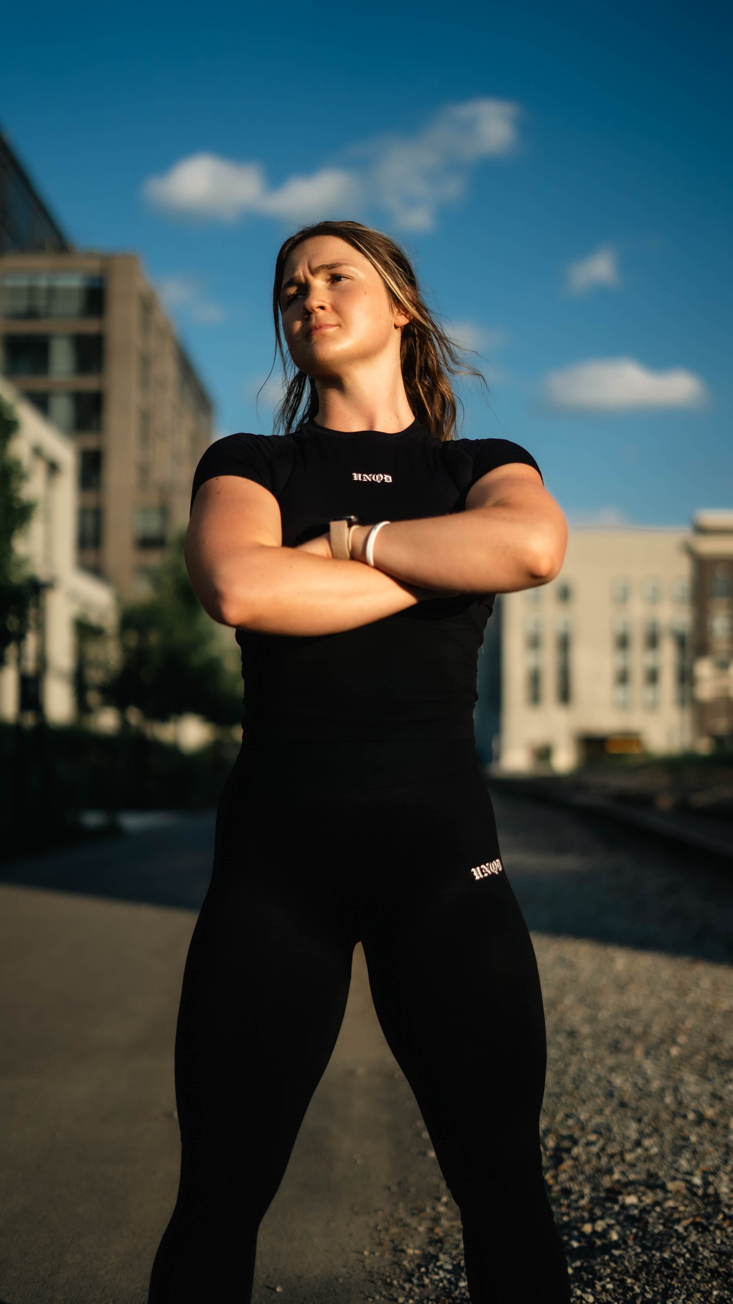 WOMEN PERFORMANCE LEGGINGS
