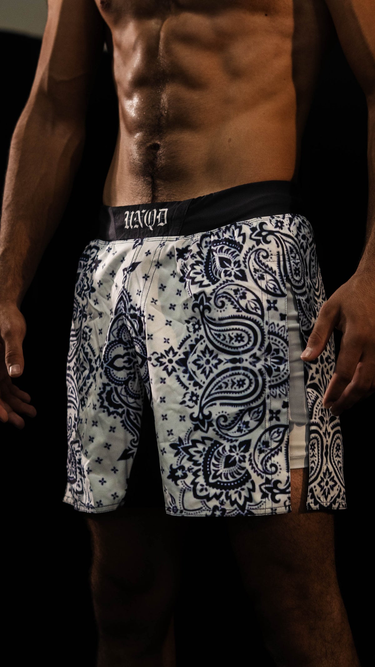 NAVY BLUE/WHITE GLADIATOR SHORTS