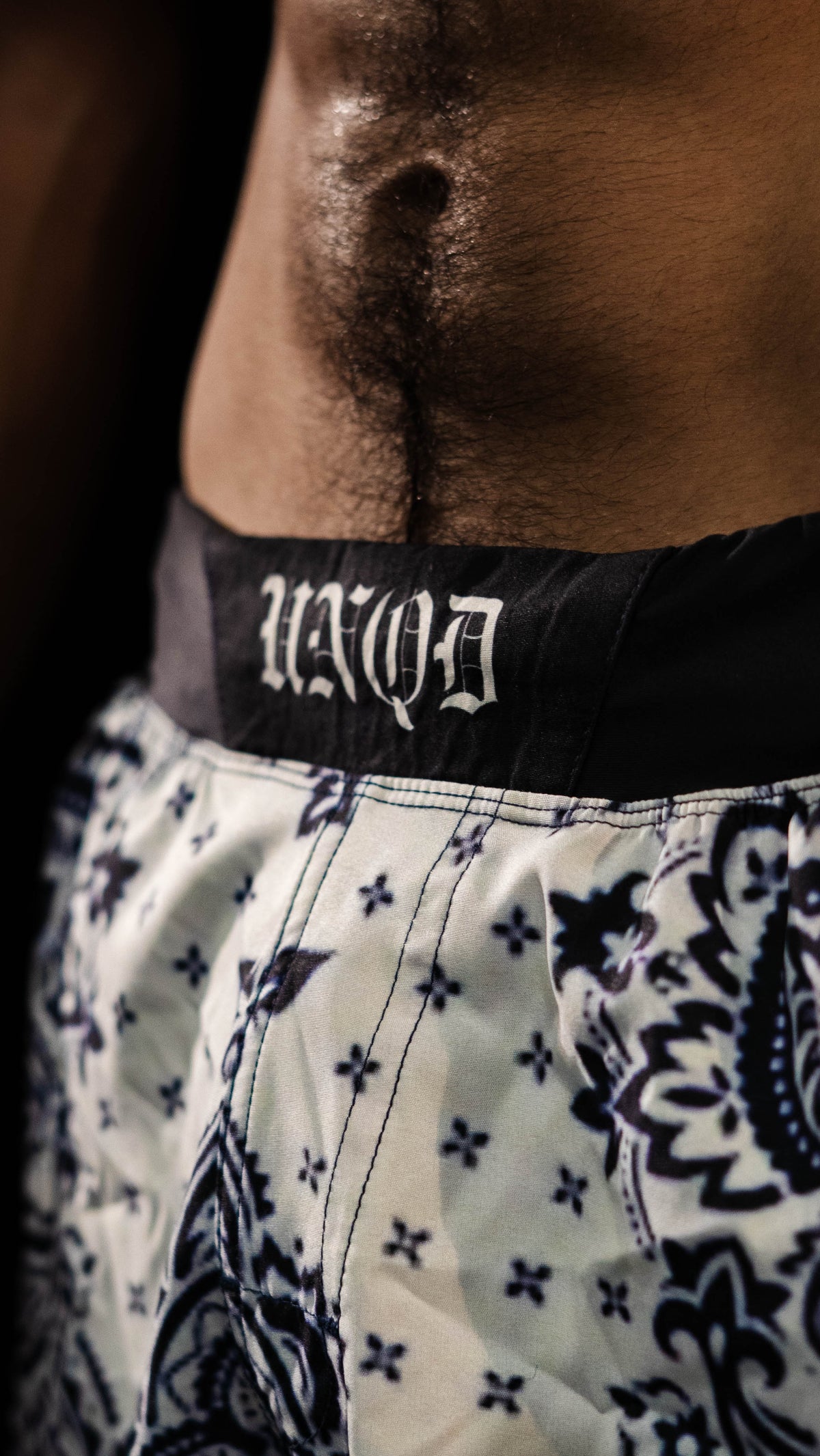 NAVY BLUE/WHITE GLADIATOR SHORTS
