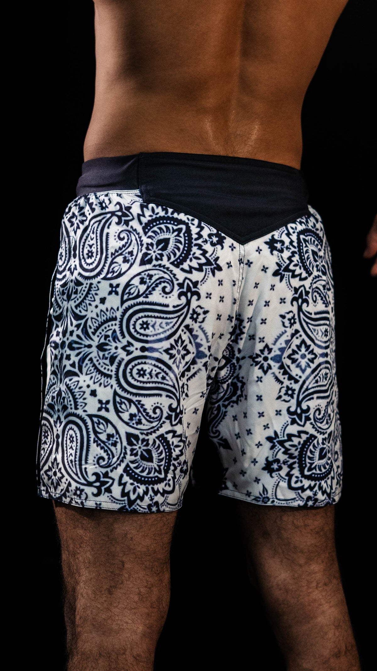 NAVY BLUE/WHITE GLADIATOR SHORTS