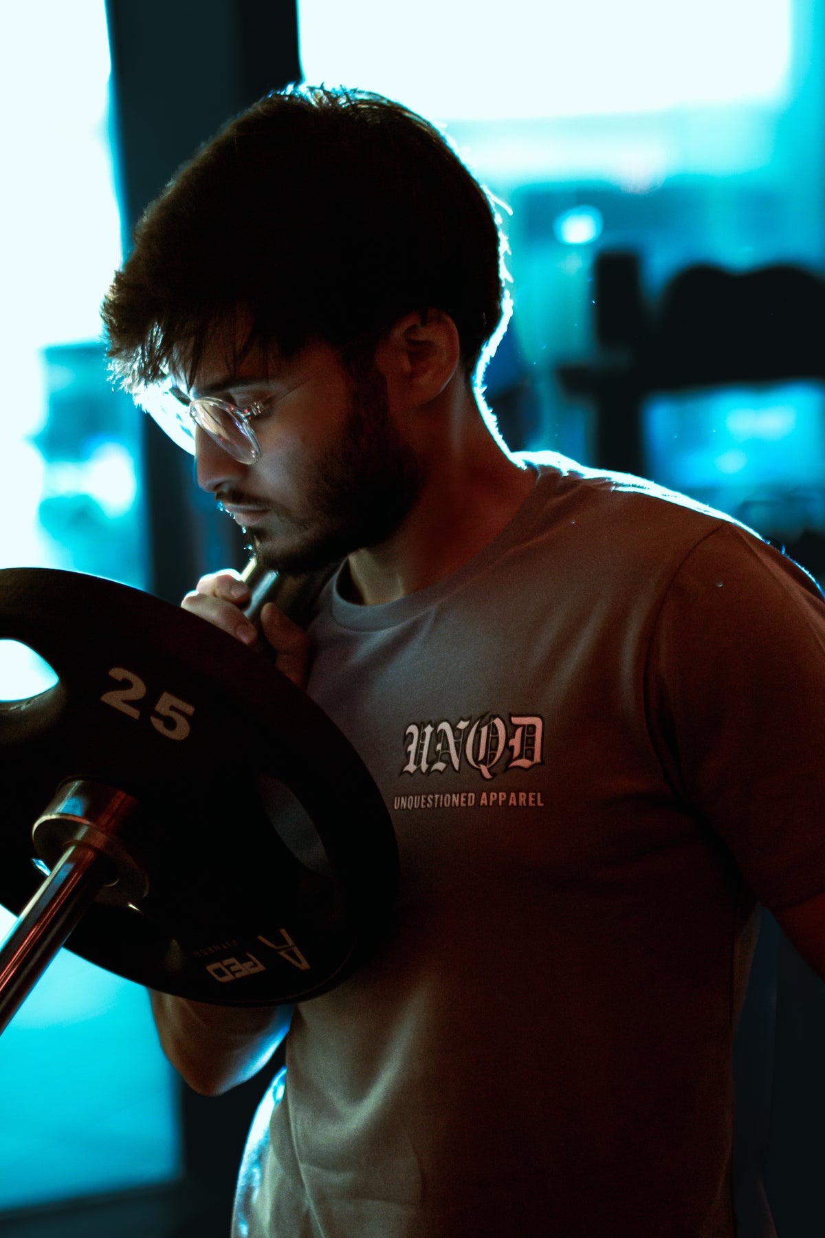 SKY BLUE UNQD ESSENTIAL [T-SHIRT]